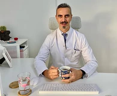 Doç. Dr. Turan Poyraz - Nöroloji Uzmanı